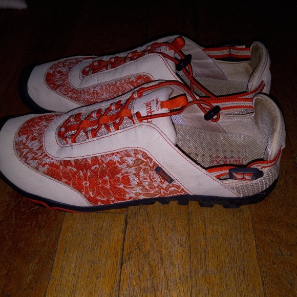 Jambu Womens Robin Shoes Red Black Floral Slip On - Picture 7 of 7